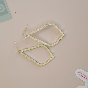 Kendra Scott earrings